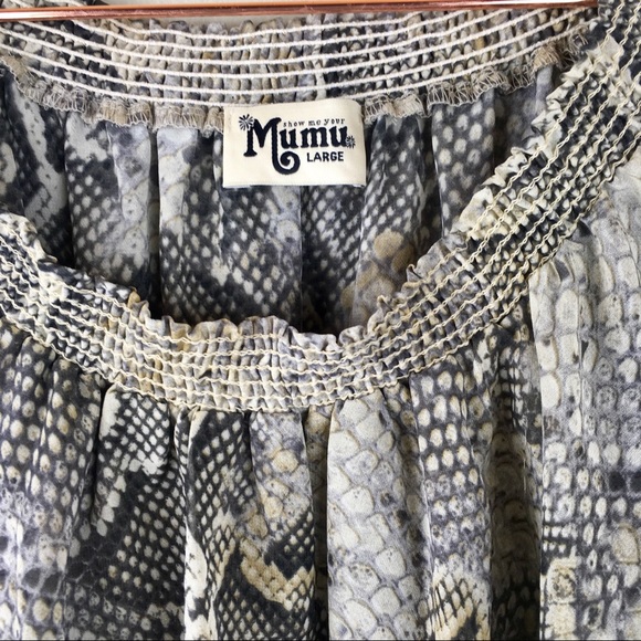 Show me your Mumu Snake Print Bungalow Top Large - Picture 3 of 8